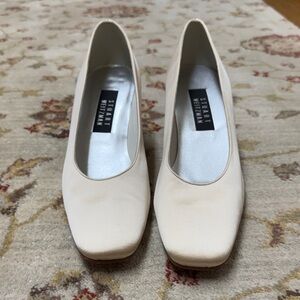 Stuart Weitzman Anna style heels